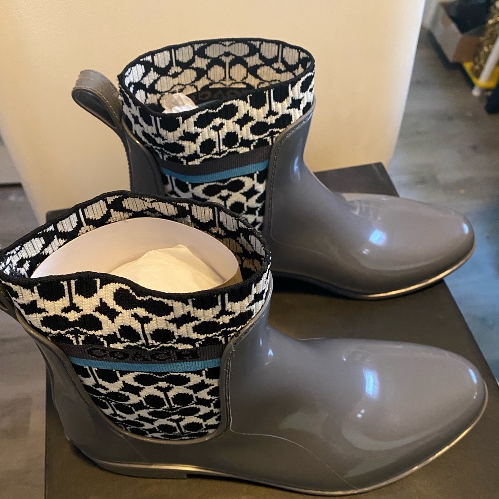 Coach boot - Picture 2 of 3